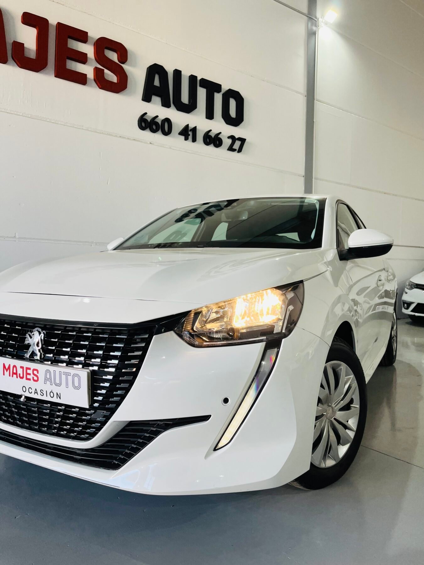 PEUGEOT 208 BlueHDi Active