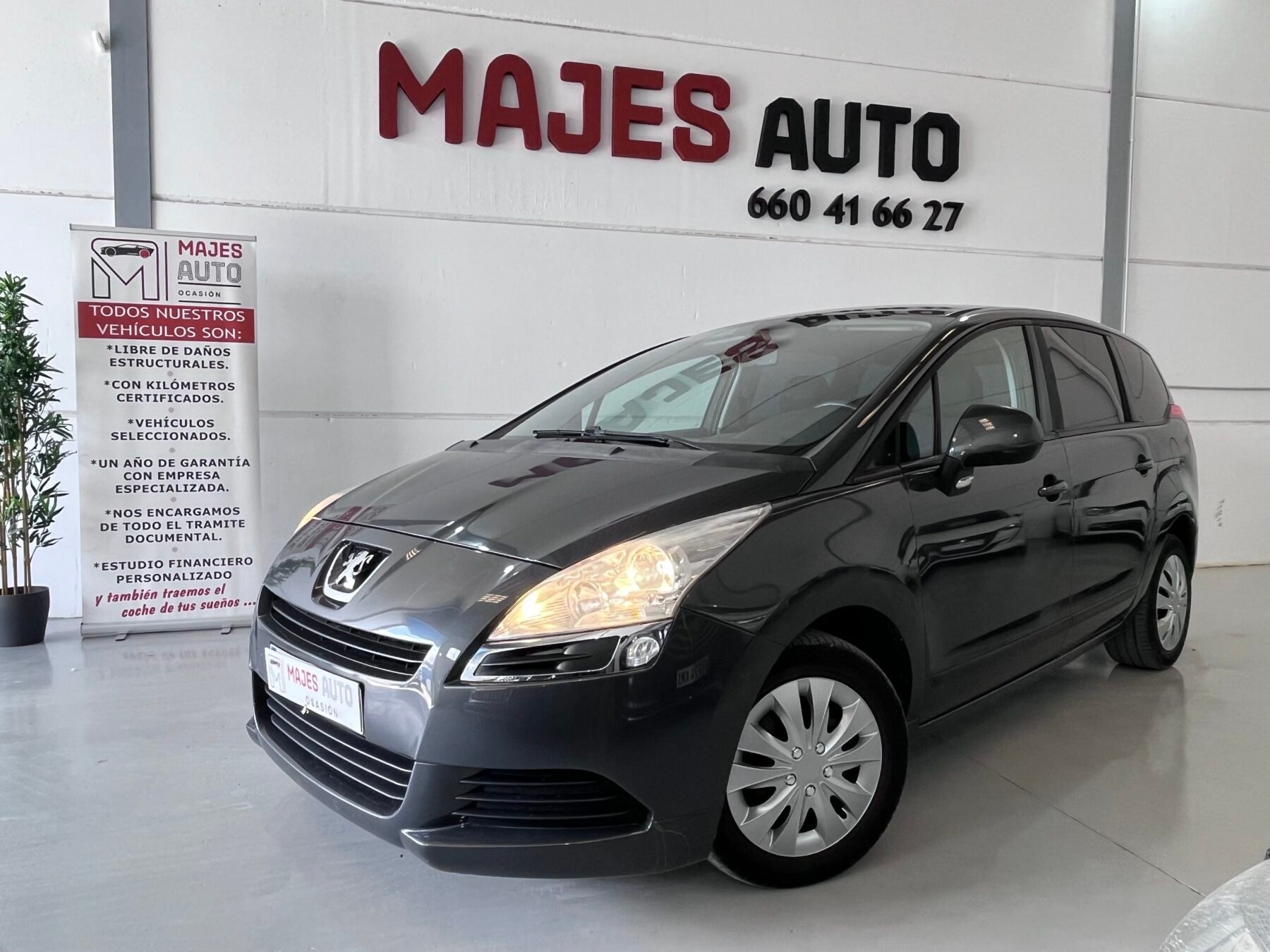 PEUGEOT 5008 1.6hdi 110cv