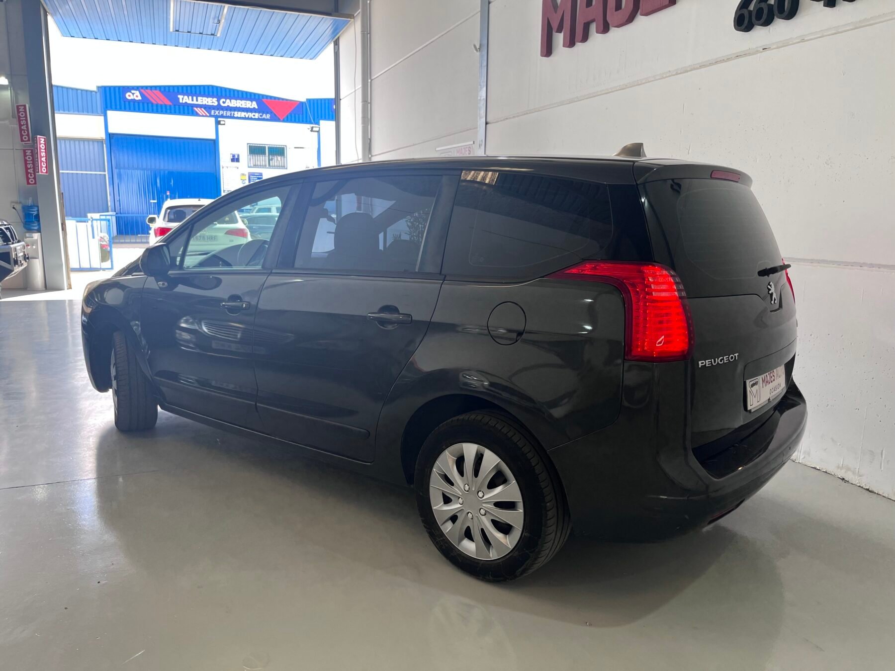 PEUGEOT 5008 1.6hdi 110cv