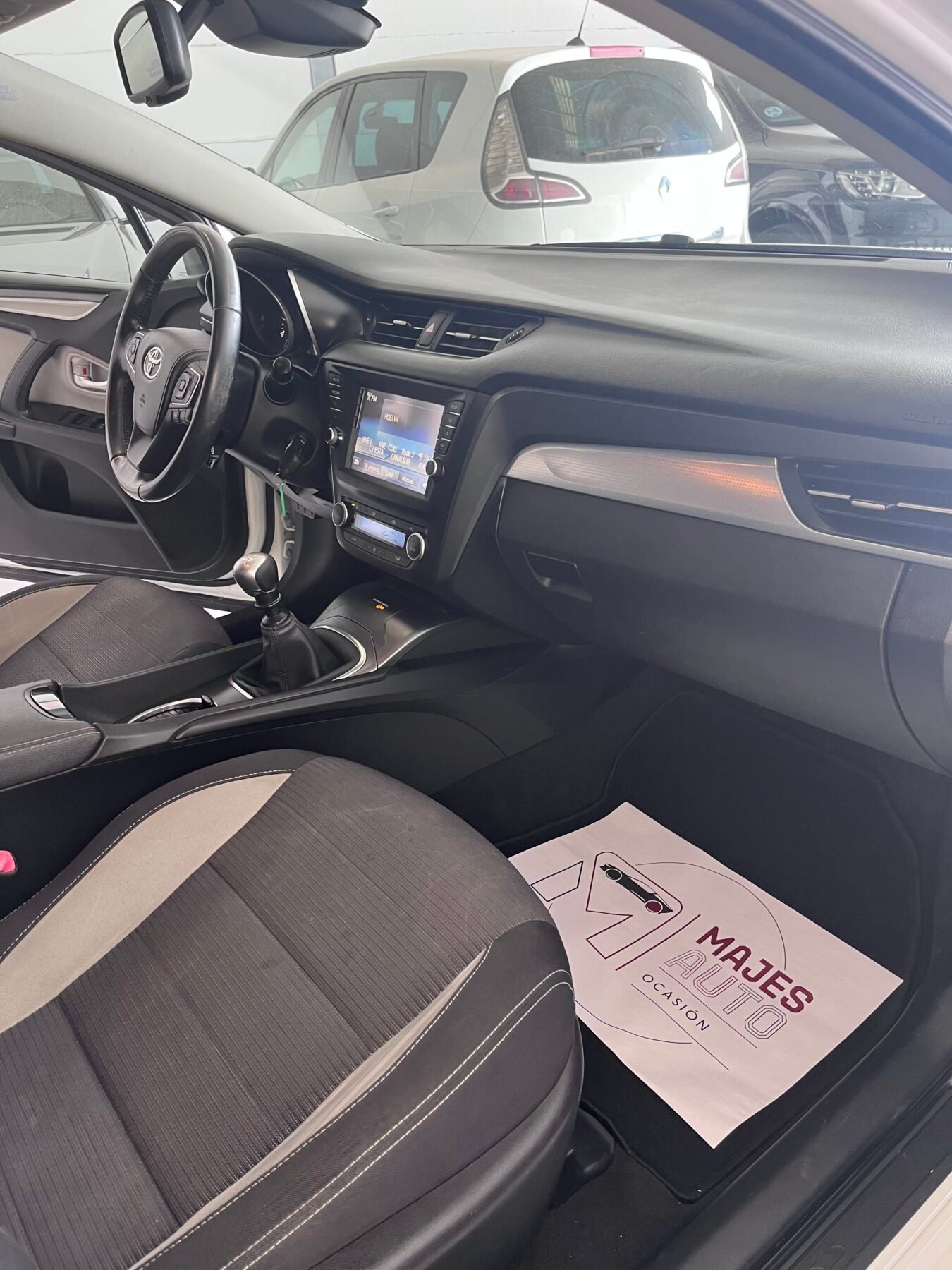 TOYOTA Avensis 2.0 d4d