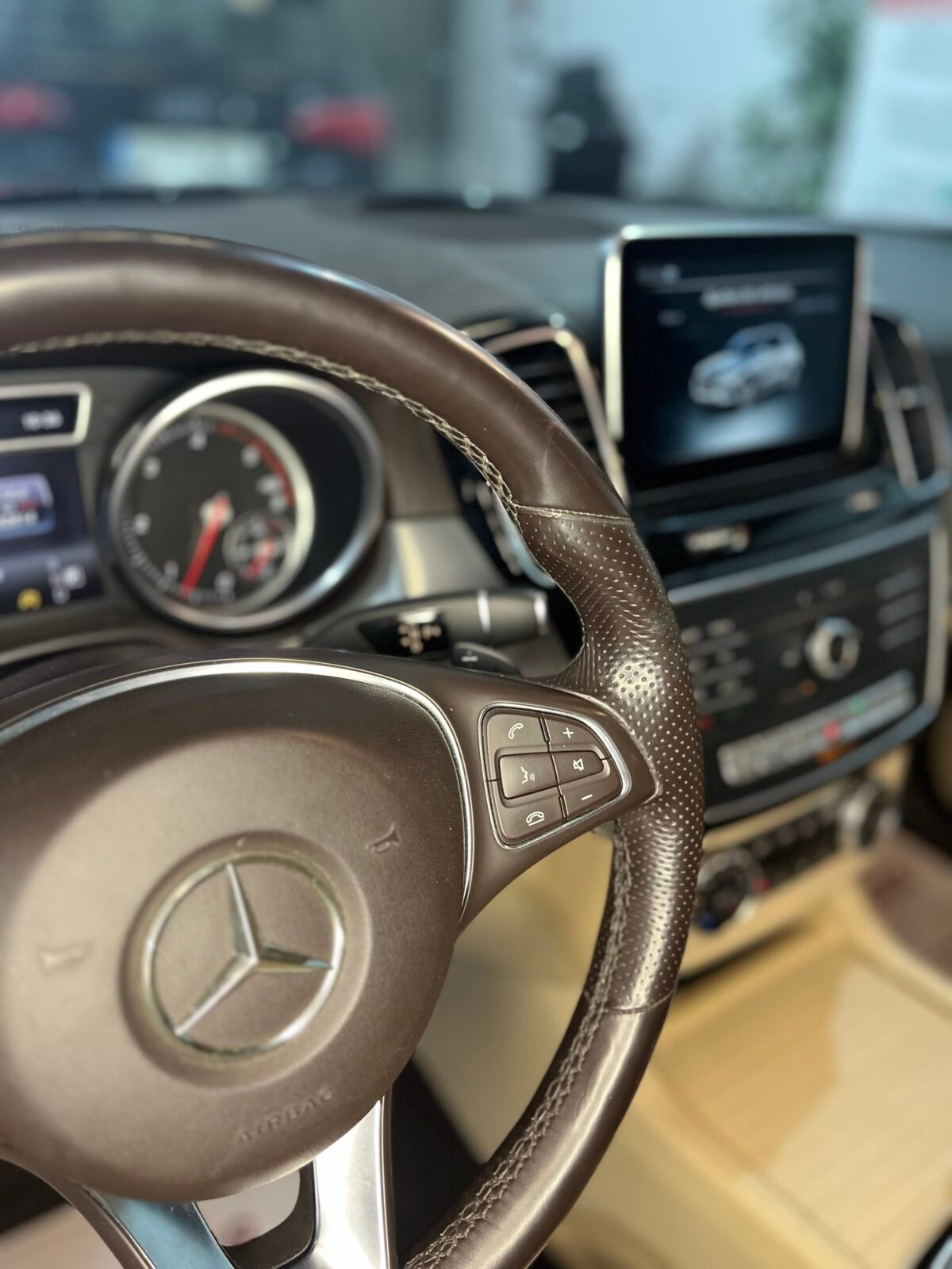 MERCEDES-BENZ GLE 350d 4 matic